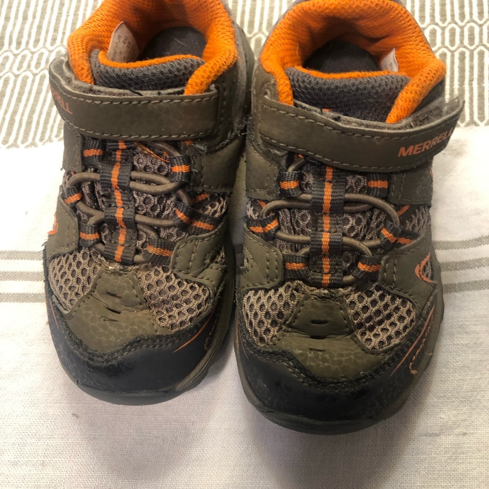 Boys Merrells shoes toddler size 7